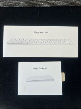 Apple Magic Keyboard and Magic Trackpad — Silver/White